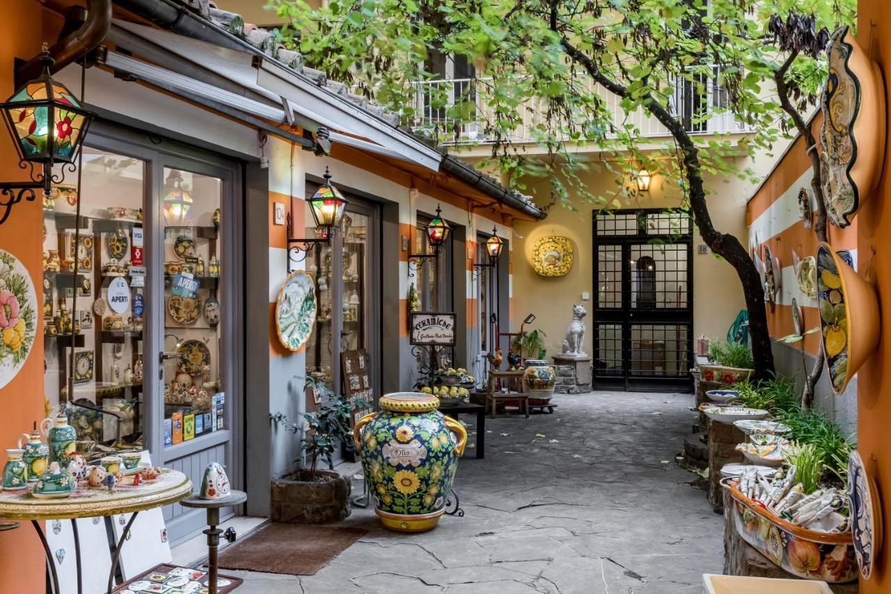 Bob W Ponte Vecchio Apartment Florence Exterior photo