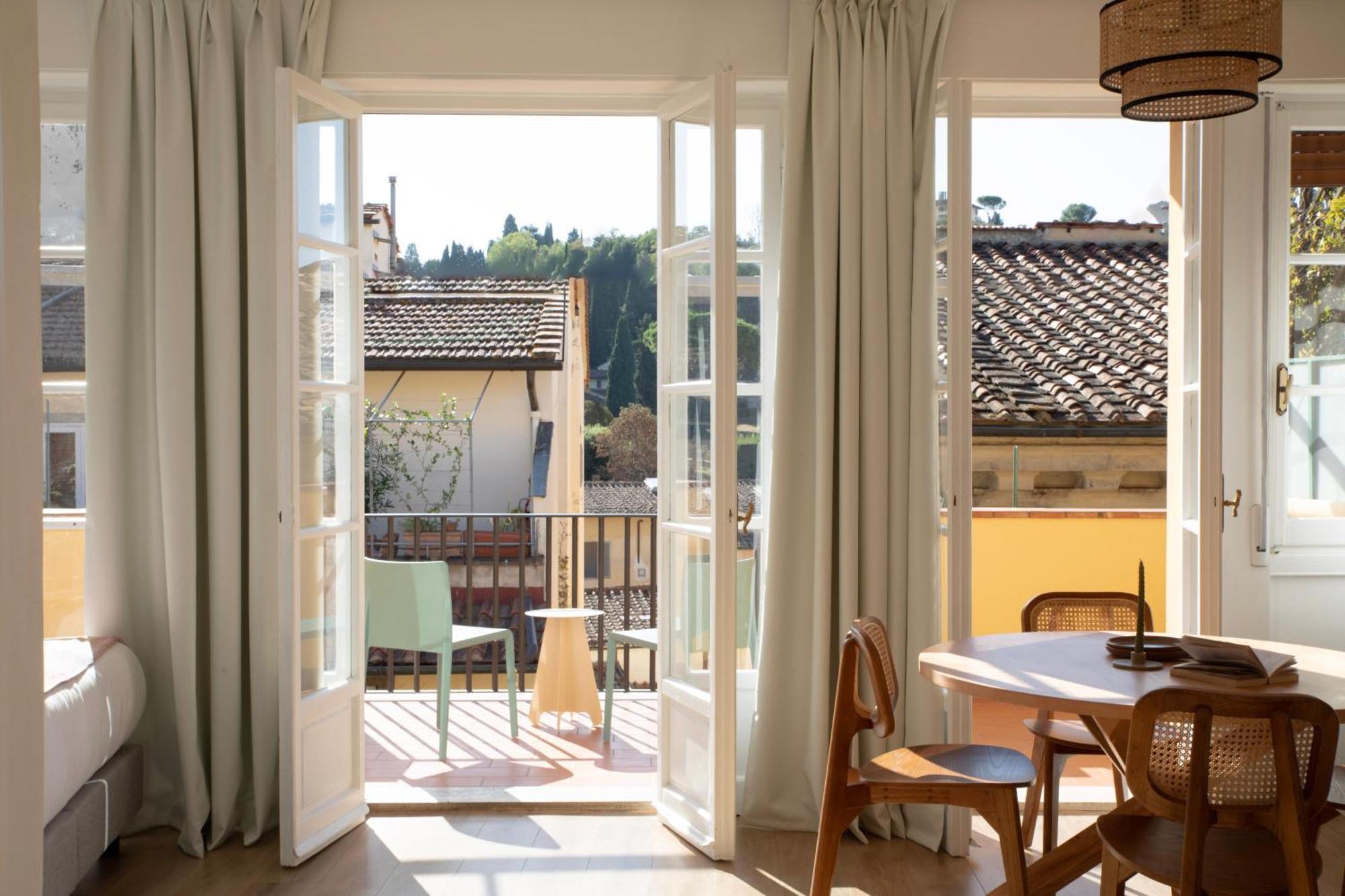 Bob W Ponte Vecchio Apartment Florence Exterior photo
