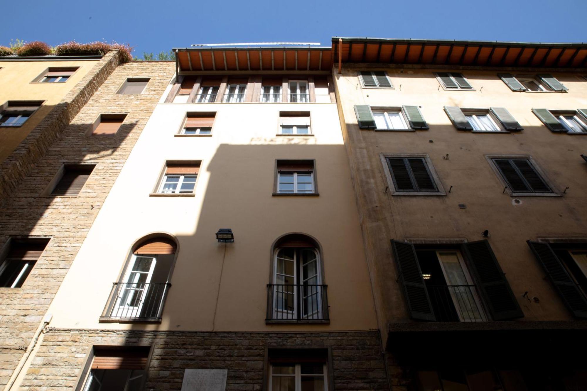 Bob W Ponte Vecchio Apartment Florence Room photo